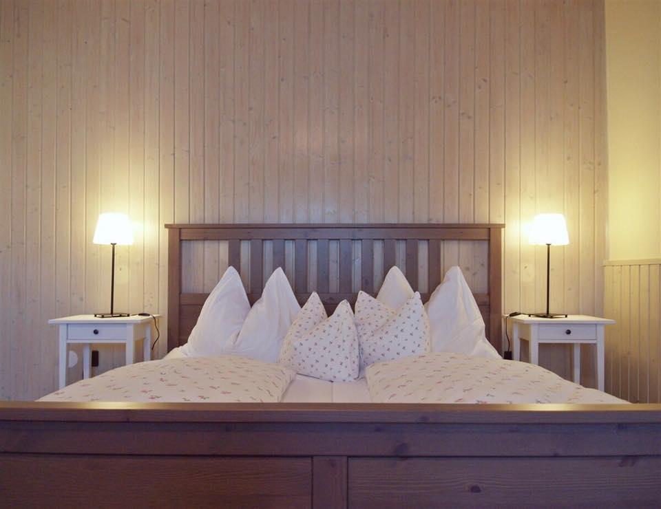 Huber Panzio Bed & Breakfast *